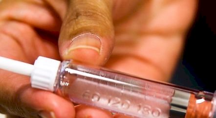 Governo antecipa entrega de 400 mil doses de insulina de ação rápida