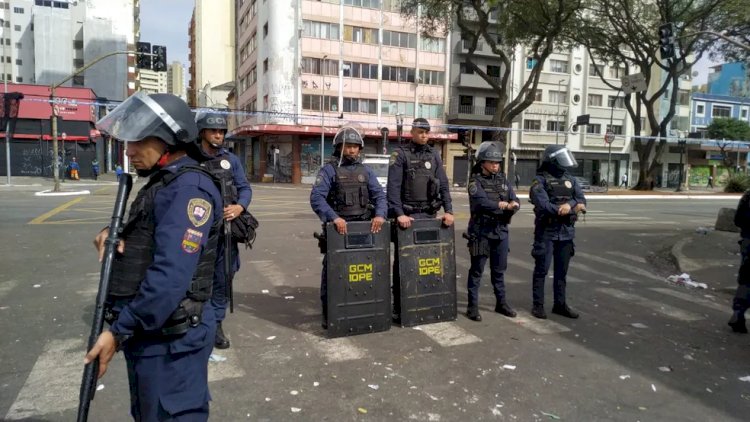 Polícia de SP prende 15 pessoas e apreende drogas K em operação na Cracolândia neste domingo