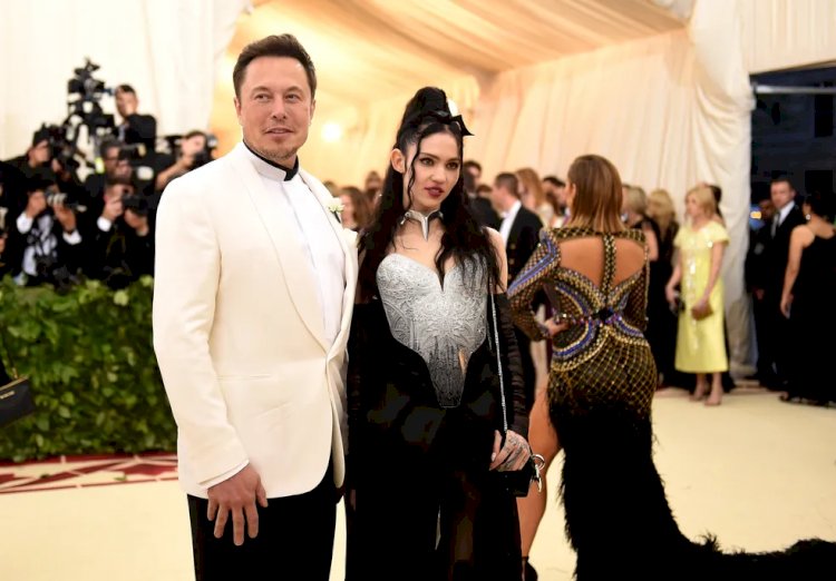 Nova biografia de Elon Musk revela que ele e Grimes tiveram terceiro filho; criança se chama Techno Mechanicus