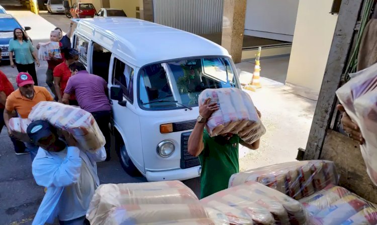 Internacional Brasil entrega 11 toneladas de alimentos doados pelo MST a Gaza