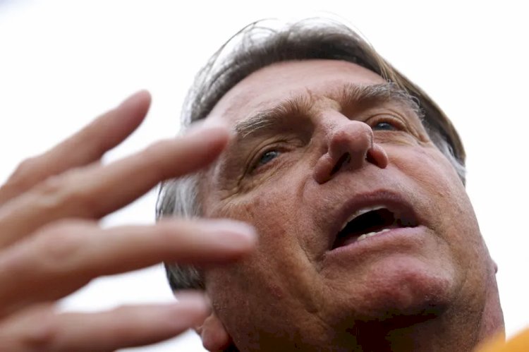 Em retomada de julgamento, ministro vota para rejeitar acusações contra Bolsonaro; placar fica em 1x1