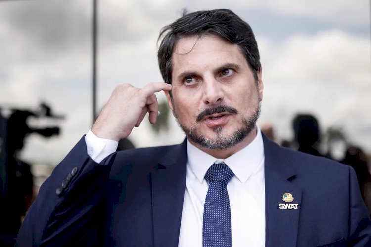 Relatório da PF detalha conversa de Marcos do Val sobre suposto plano golpista